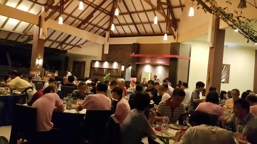 Kampoeng Nelayan Hotel Palu Eksteriør billede